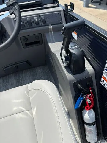 Slide: The Image of Bennington 22 SSB / YAMAHA VF150 2026 - 23