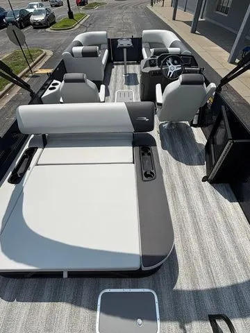 Slide: The Image of Bennington 22 SSB / YAMAHA VF150 2026 - 28