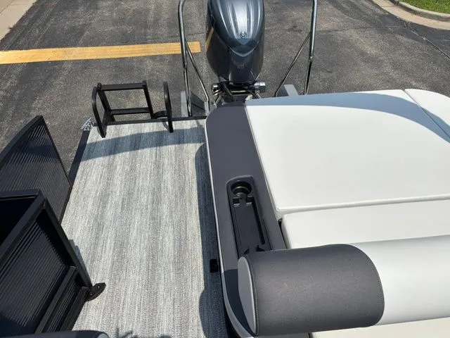 Slide: The Image of Bennington 22 SSB / YAMAHA VF150 2026 - 29