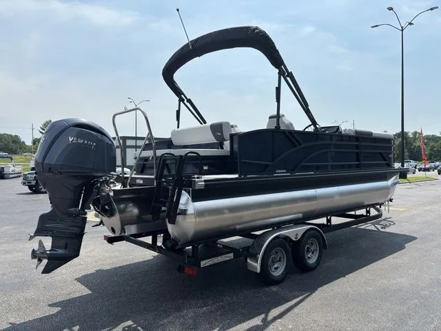 Slide: The Image of Bennington 22 SSB / YAMAHA VF150 2026 - 5