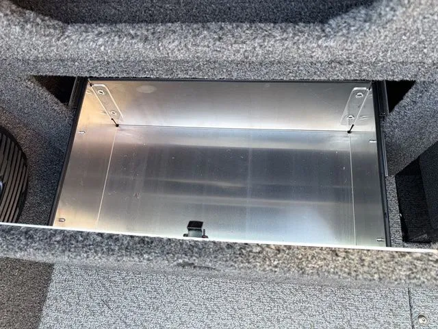 Slide: The Image of Lund 1775 Impact XS Sport 2025 - 13