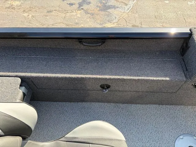 Slide: The Image of Lund 1775 Impact XS Sport 2025 - 15