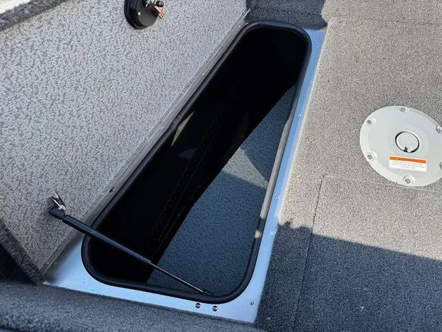 Slide: The Image of Lund Impact XS 1875 Sport 2025 - 11