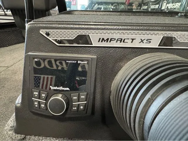 Slide: The Image of Lund Impact XS 1875 Sport 2025 - 13