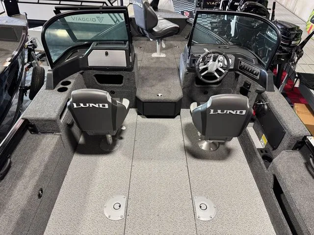 Slide: The Image of Lund Impact XS 1875 Sport 2025 - 5