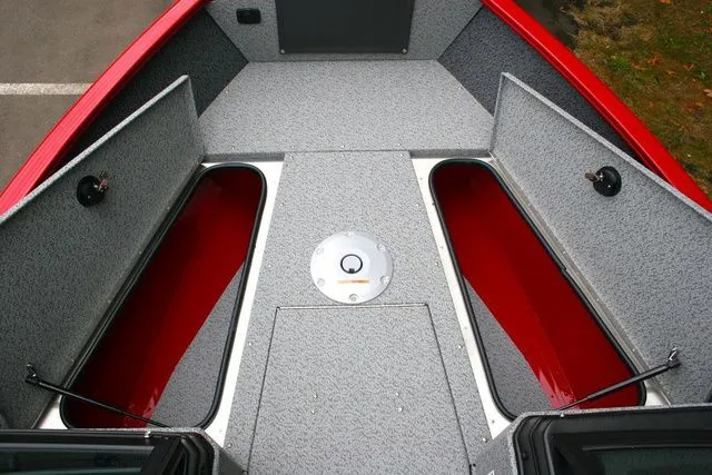 Slide: The Image of Lund 1675 Adventure Sport 2026 - 11