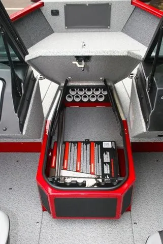 Slide: The Image of Lund 1675 Adventure Sport 2026 - 12