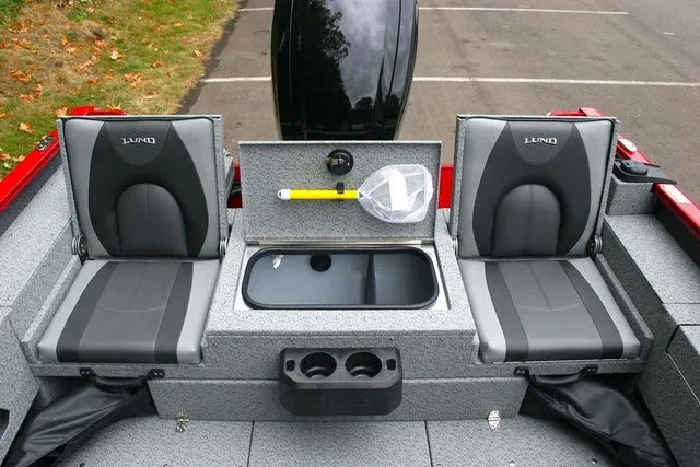 Slide: The Image of Lund 1675 Adventure Sport 2026 - 14