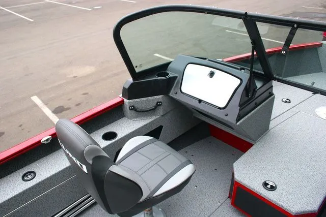 Slide: The Image of Lund 1675 Adventure Sport 2026 - 7