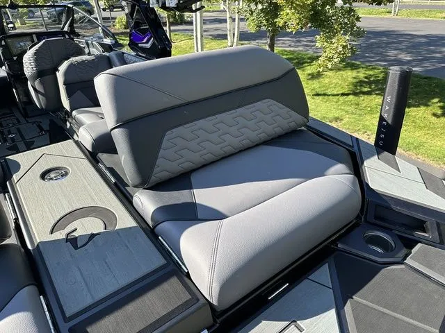 Slide: The Image of Centurion Ri245 2026 - 26