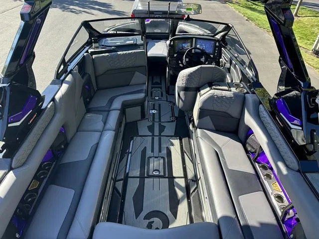 Slide: The Image of Centurion Ri245 2026 - 30