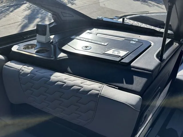 Slide: The Image of Centurion Ri245 2026 - 45