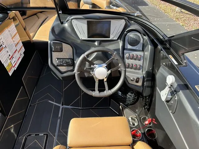 Slide: The Image of Supreme S240 2026 - 30