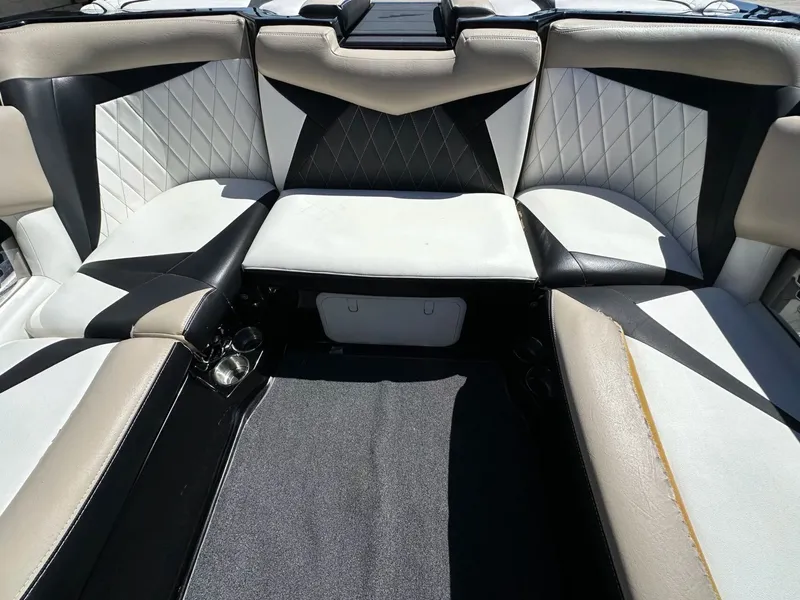 Slide: The Image of Tigé Z3 2012 - 11