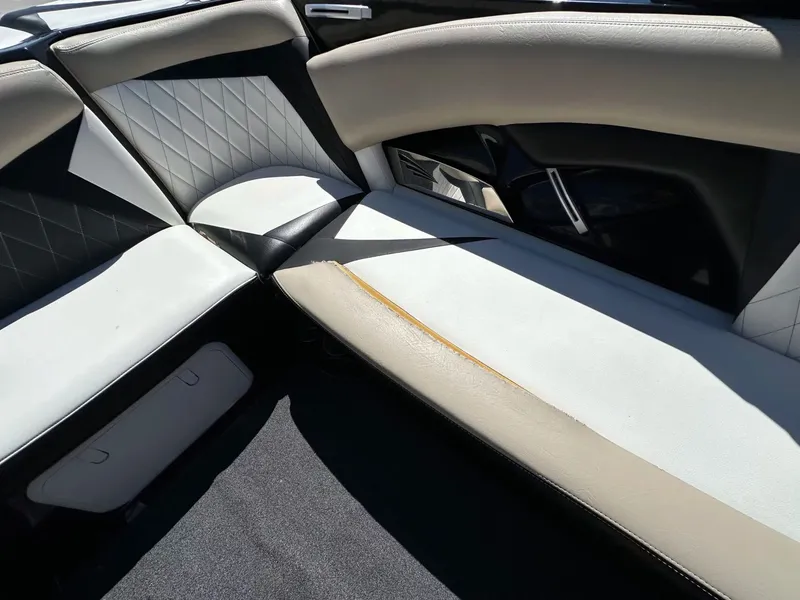 Slide: The Image of Tigé Z3 2012 - 12