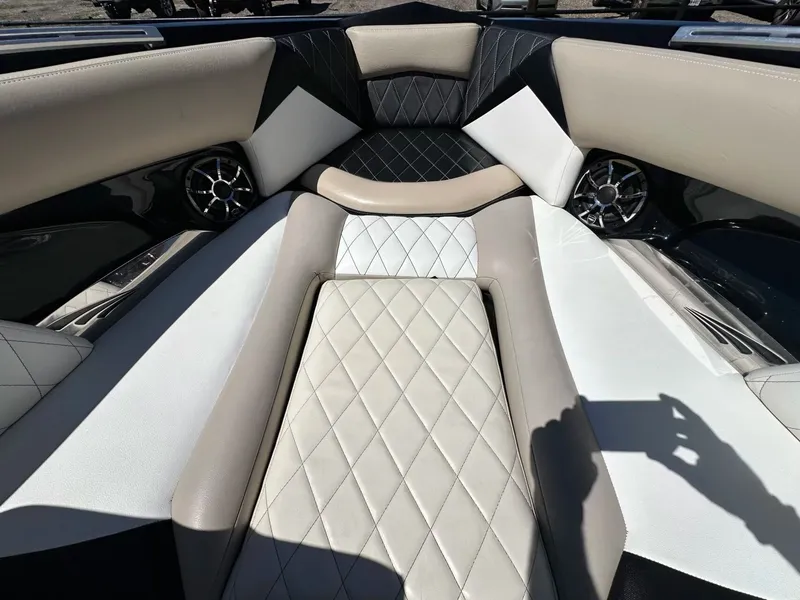 Slide: The Image of Tigé Z3 2012 - 17