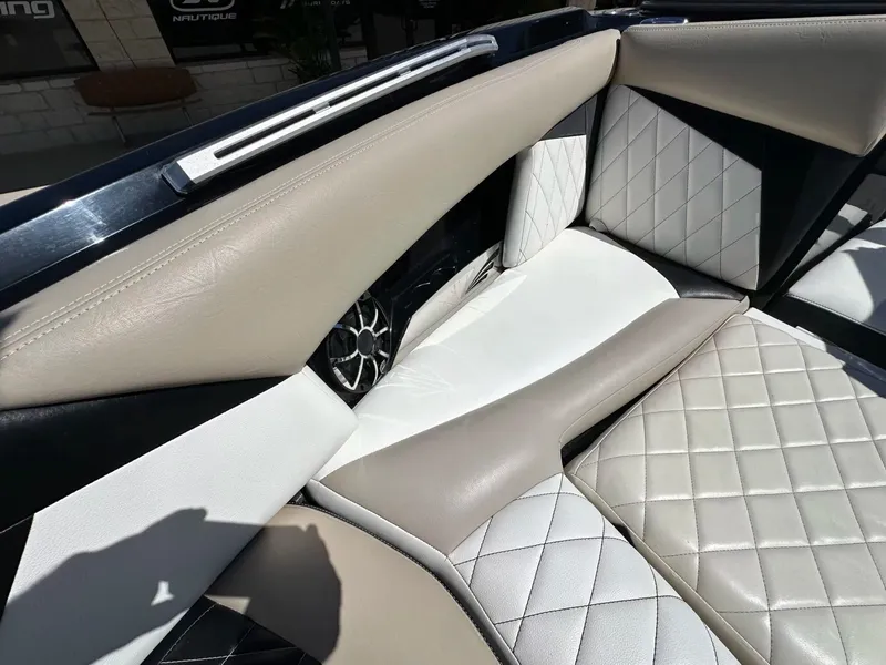 Slide: The Image of Tigé Z3 2012 - 19