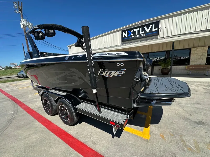 Slide: The Image of Tigé Z3 2012 - 2