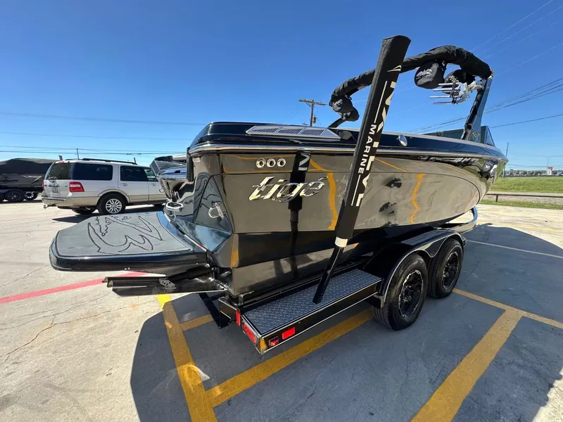 Slide: The Image of Tigé Z3 2012 - 4