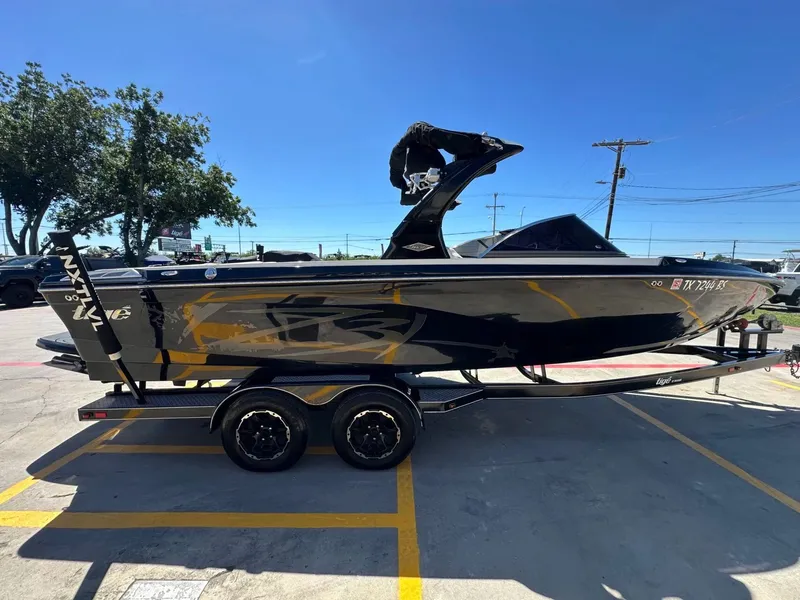 Slide: The Image of Tigé Z3 2012 - 5