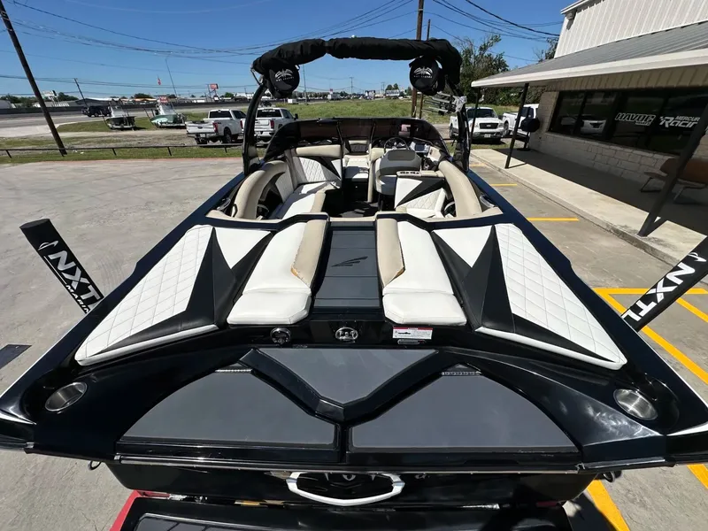 Slide: The Image of Tigé Z3 2012 - 9