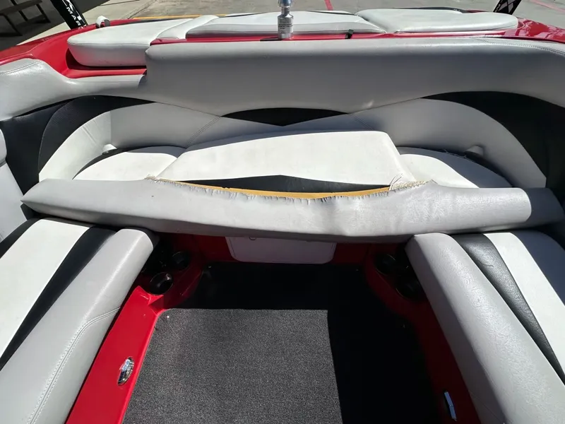 Slide: The Image of Tigé 22Ve 2011 - 11