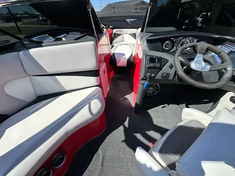 Slide: The Image of Tigé 22Ve 2011 - 14