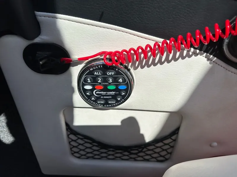 Slide: The Image of Tigé 22Ve 2011 - 26