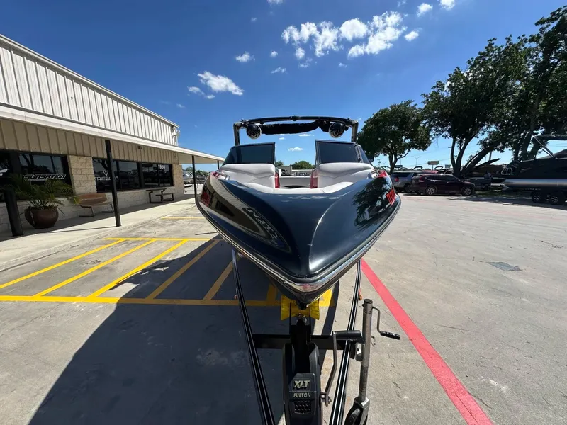 Slide: The Image of Tigé 22Ve 2011 - 7