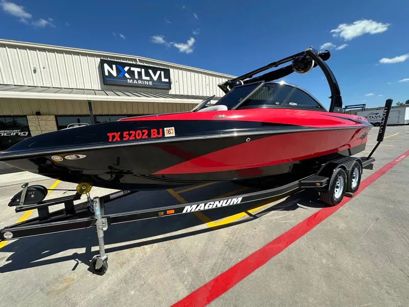 Slide: The Image of Tigé 22Ve 2011 - 8