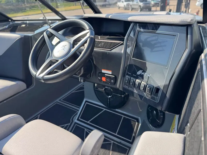 Slide: The Image of Tigé 24 TYPE-S 2023 - 15