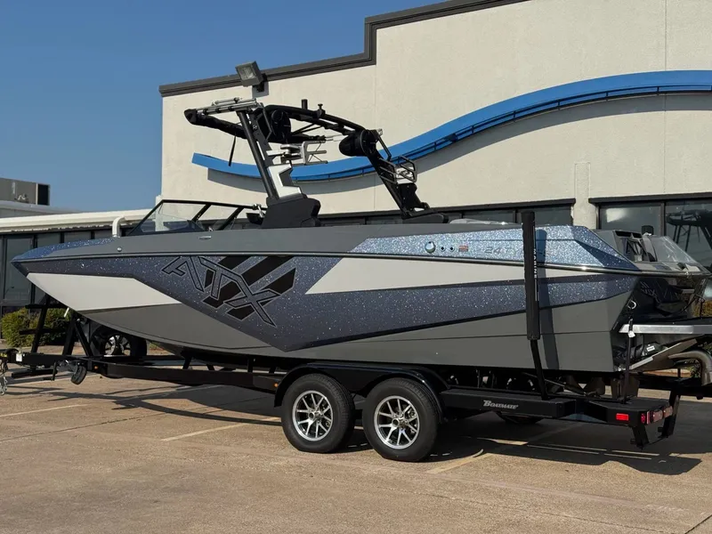 Slide: The Image of Tigé 24 TYPE-S 2023 - 3