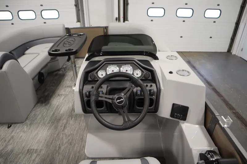 Slide: The Image of Interior of the 2026 Bentley Pontoons Elite 223 Swingback. - 19