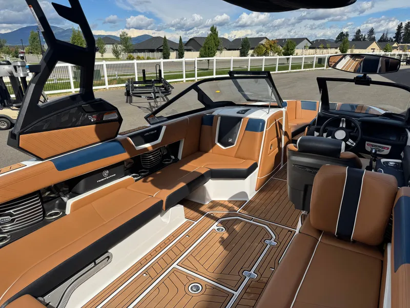 Slide: The Image of Nautique G25 2019 - 12