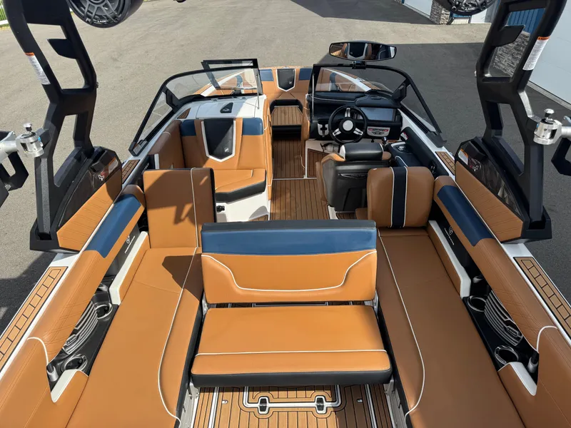 Slide: The Image of Nautique G25 2019 - 13