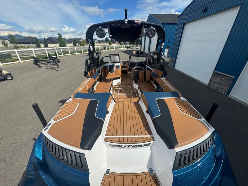 Slide: The Image of Nautique G25 2019 - 9