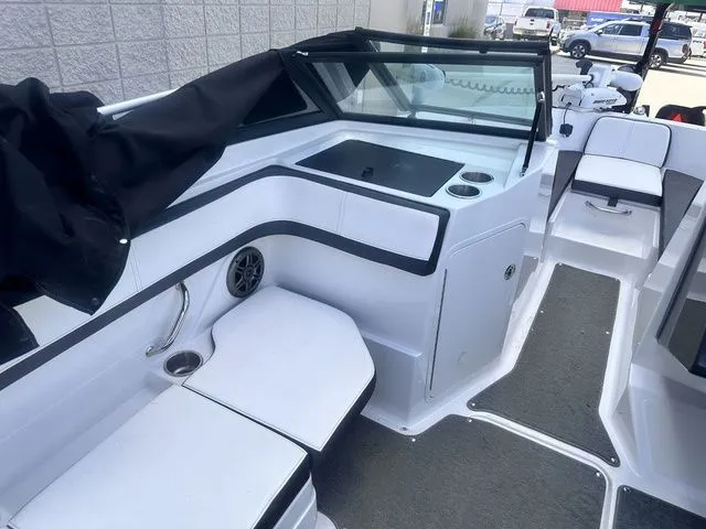 Slide: The Image of Sea Ray 21 SPX OB 2015 - 18