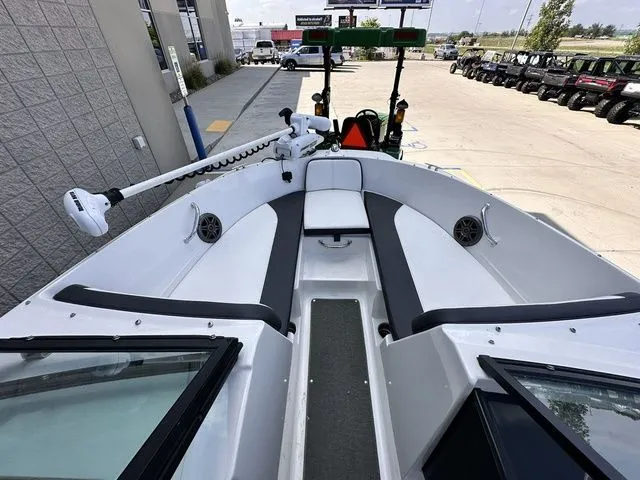 Slide: The Image of Sea Ray 21 SPX OB 2015 - 23