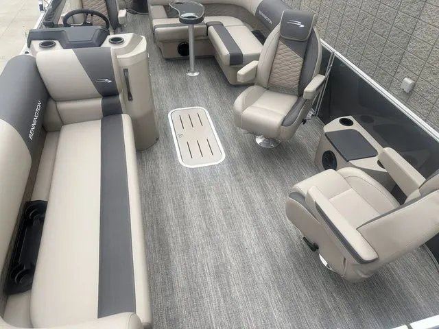 Slide: The Image of Bennington 23SSR Tritoon Pontoon 2026 - 11
