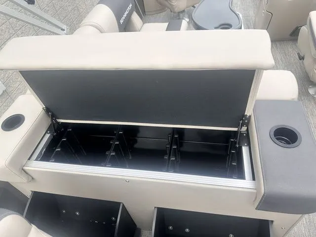 Slide: The Image of Bennington 23SSR Tritoon Pontoon 2026 - 26