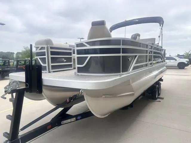 Slide: The Image of Bennington 23SSR Tritoon Pontoon 2026 - 4