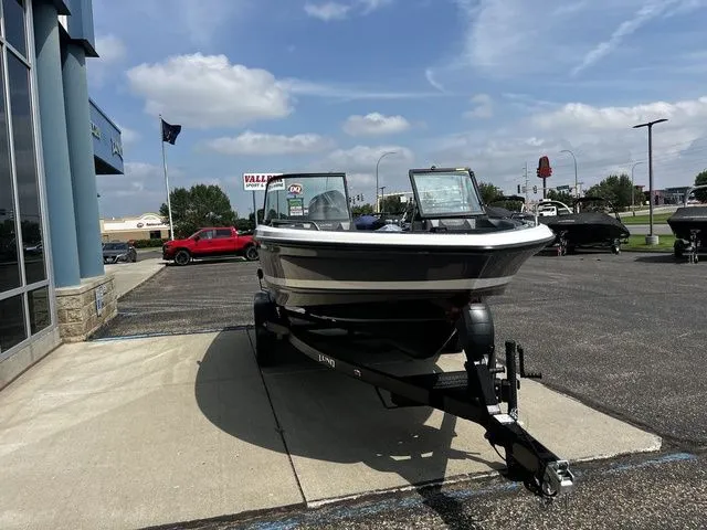 Slide: The Image of Lund 189 Tyee GL Sport 2026 - 10