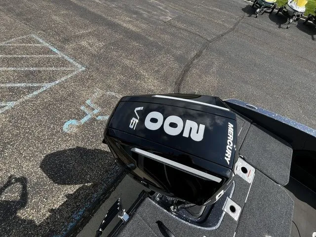 Slide: The Image of Lund 189 Tyee GL Sport 2026 - 18