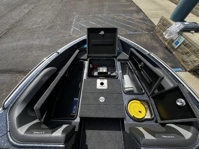 Slide: The Image of Lund 189 Tyee GL Sport 2026 - 29