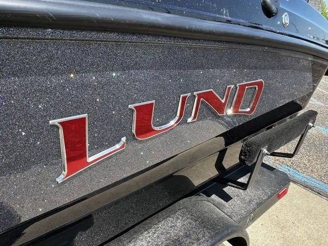 Slide: The Image of Lund 189 Tyee GL Sport 2026 - 14