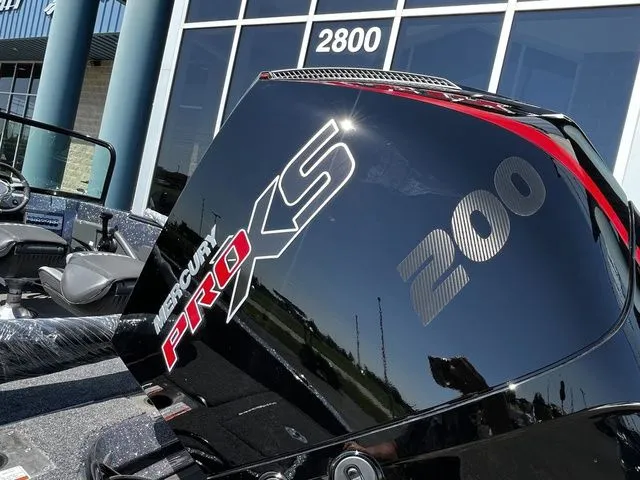 Slide: The Image of Lund 189 Tyee GL Sport 2026 - 15