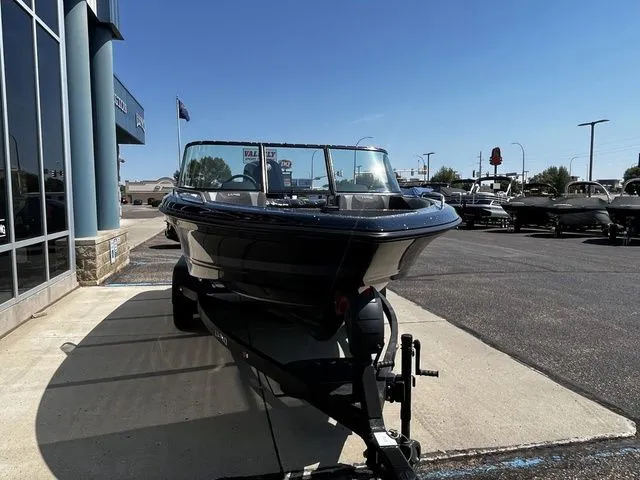 Slide: The Image of Lund 189 Tyee GL Sport 2026 - 9