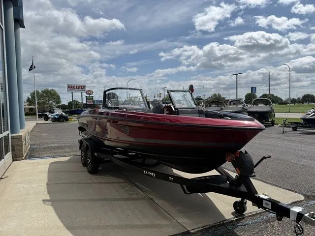 Slide: The Image of Lund 202 PRO-V GL Sport 2026 - 11