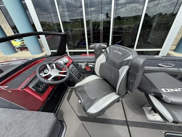 Slide: The Image of Lund 202 PRO-V GL Sport 2026 - 21