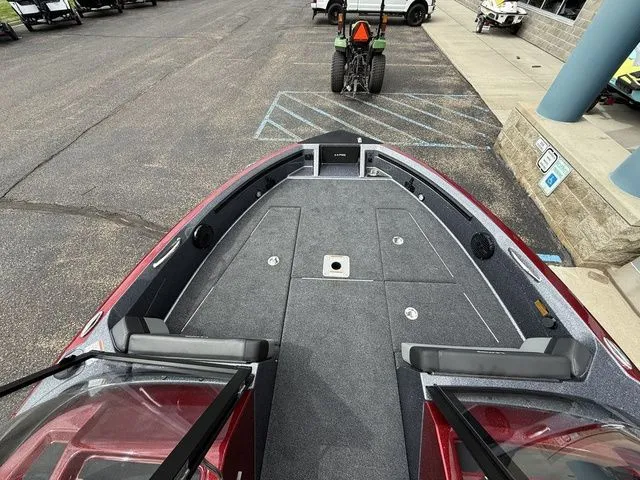 Slide: The Image of Lund 202 PRO-V GL Sport 2026 - 29